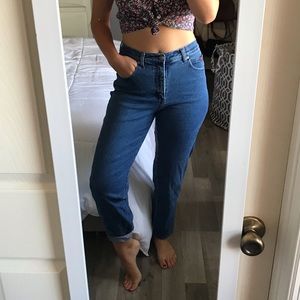 VINTAGE • lee high waisted jeans